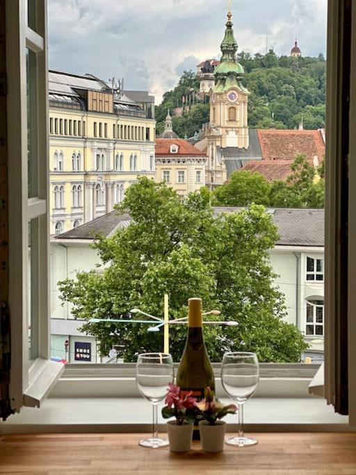 Panorama Schlossberg & Jacuzzi Graz Extérieur photo